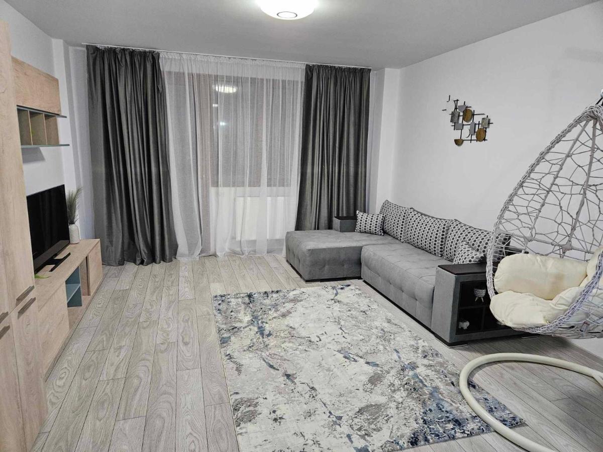 Tei Residence Piatra Neamt Bagian luar foto